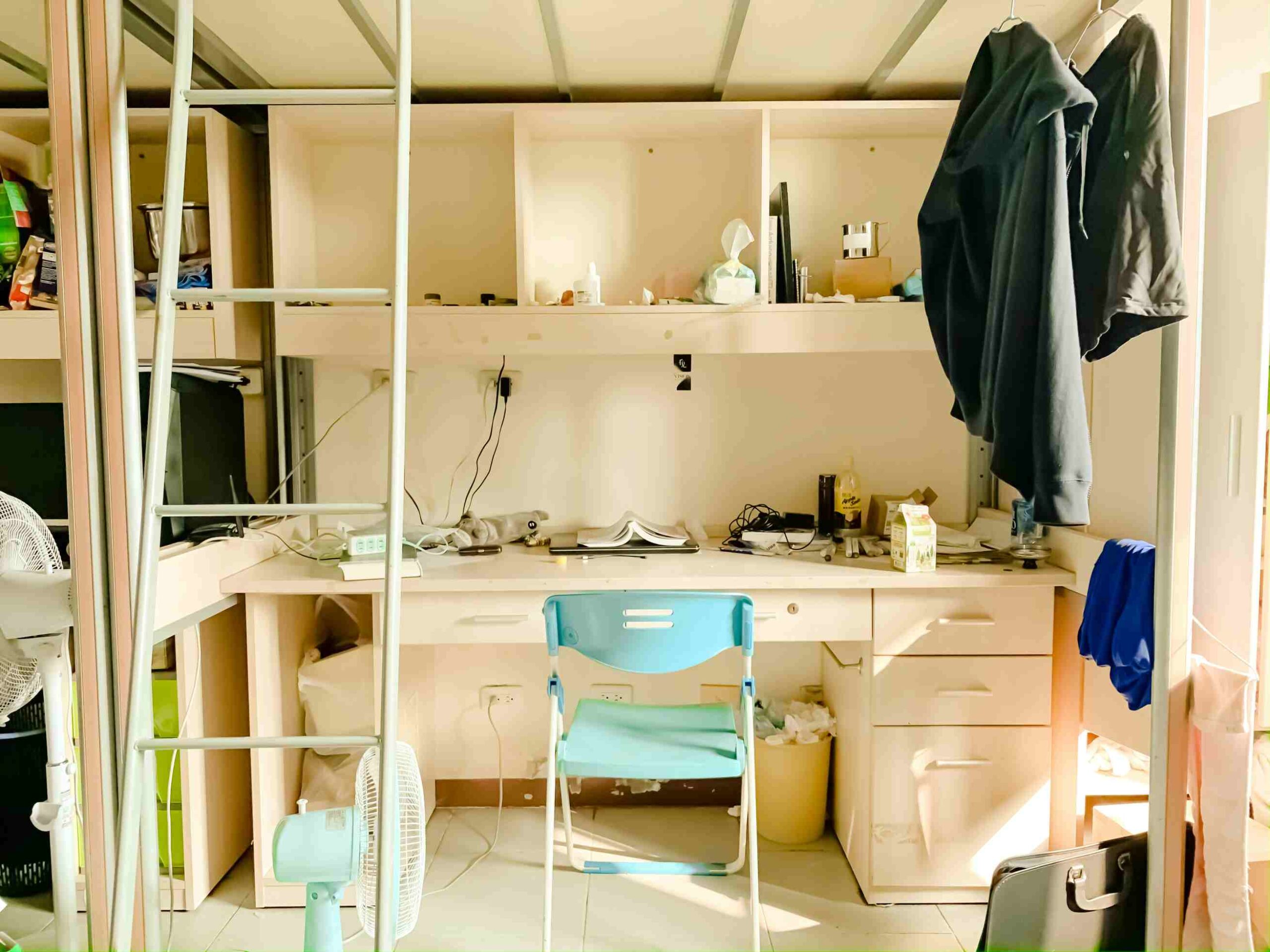 dorm room maker online